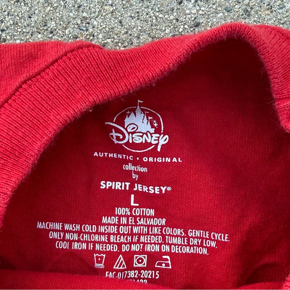 Disneyland Resort Christmas Holiday Red Spirit Jersey 2020 size large preloved - Picture 5 of 6